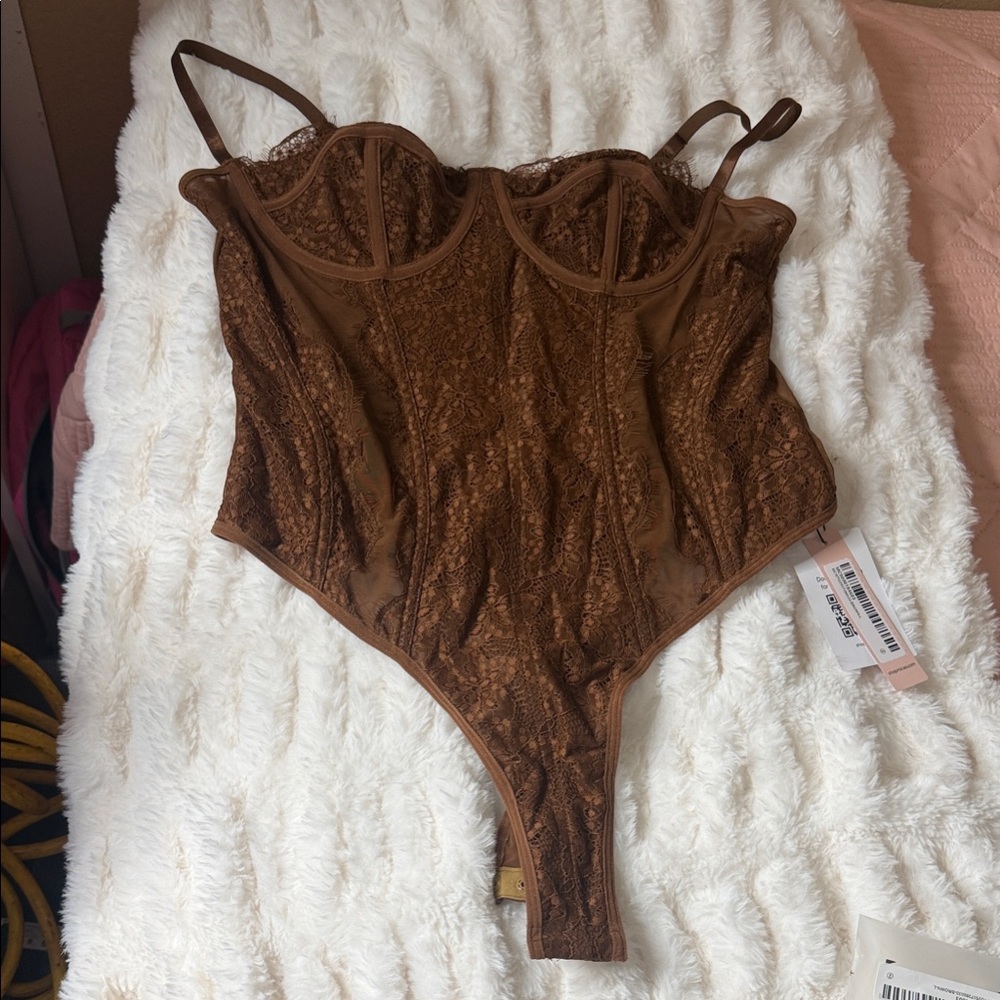 Lace Underwire Bodysuit in Brown - Women's Shapewear